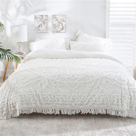 pillow talk white quilt cover.